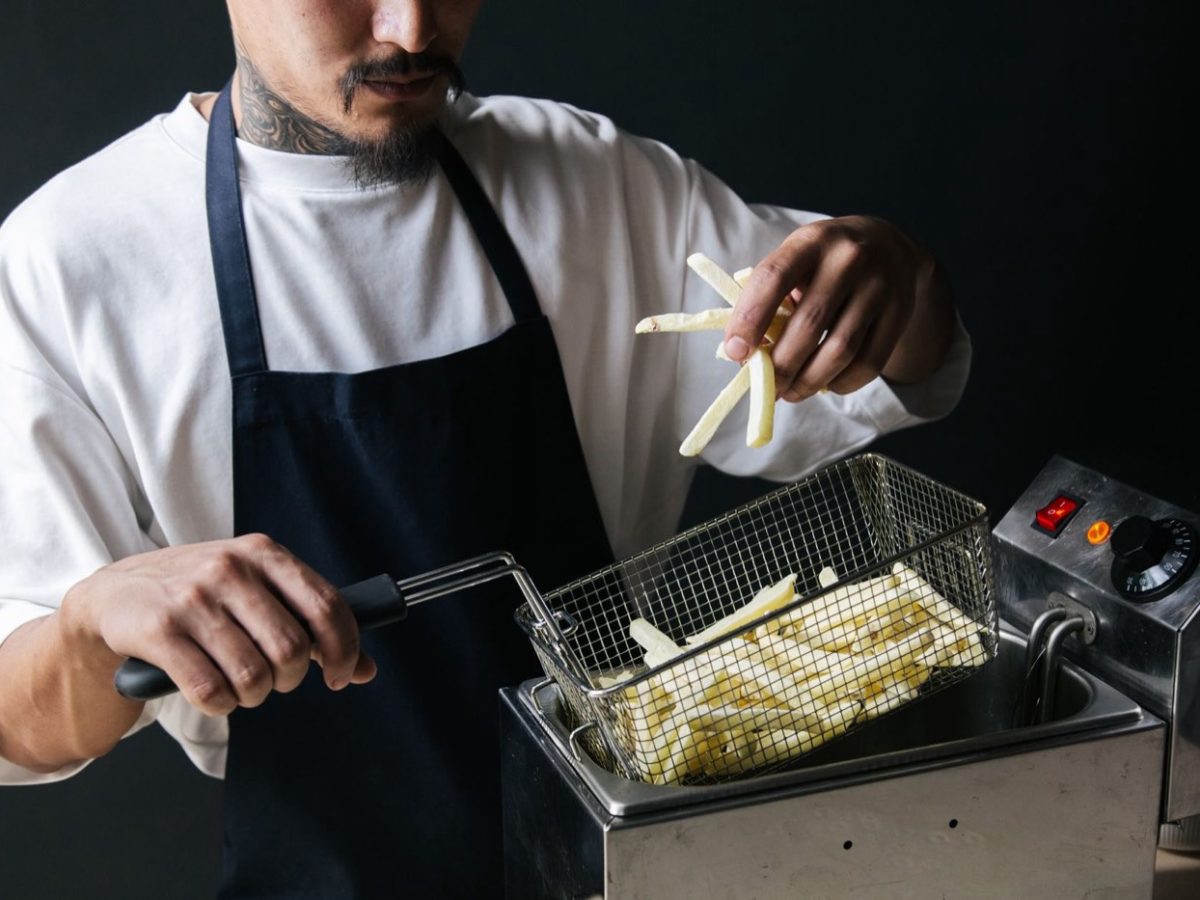 Philips Airfryer ou Cosori : lequel choisir selon l’usage